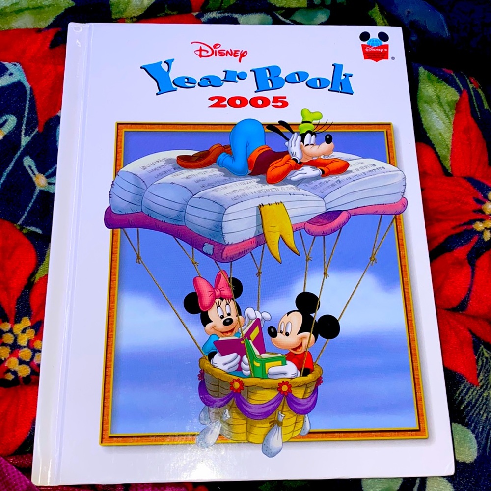 Disney yearbook 2005